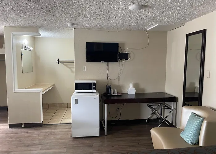 Safari Motel