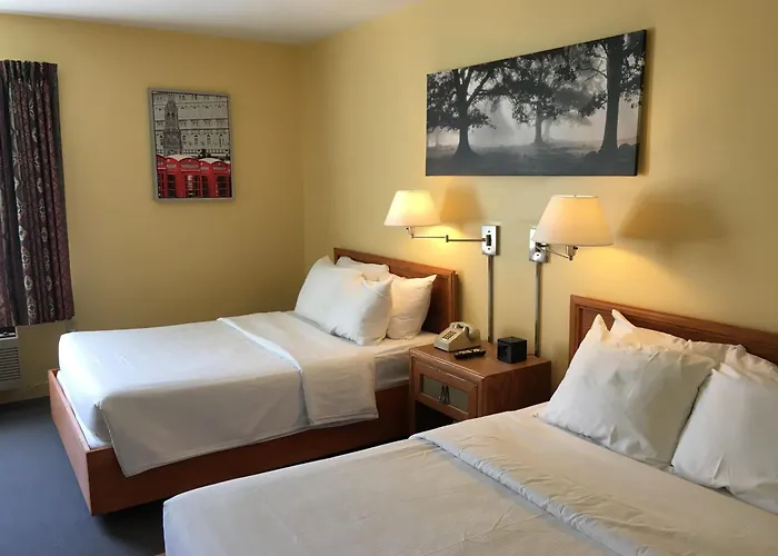 Annapolis Royal Inn & Suites