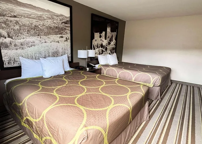 Super 8 By Wyndham Durango