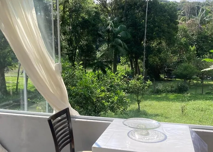 Chalé Frente Represa