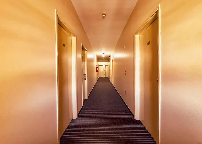 Ln Flats & Suites