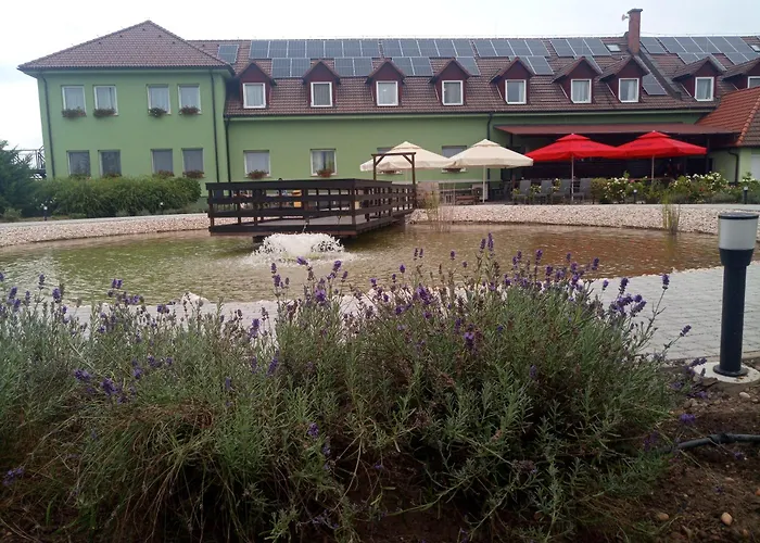 Land-Plan Hotel