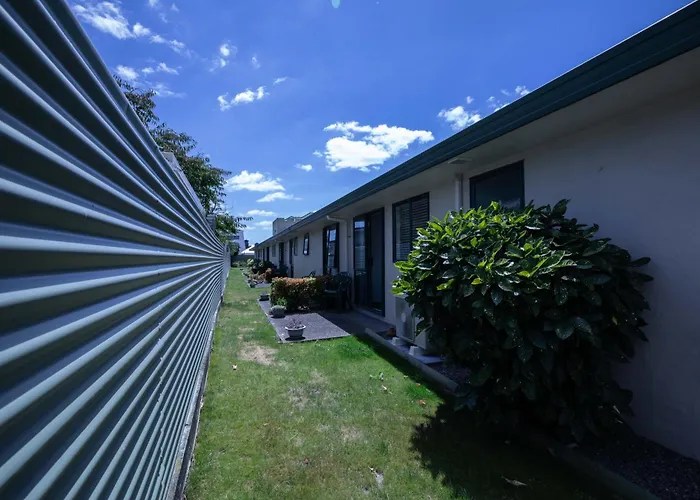 Camelot Motor Lodge And Conference Centre