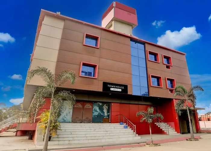 Super Townhouse Gida Near Rto Office
