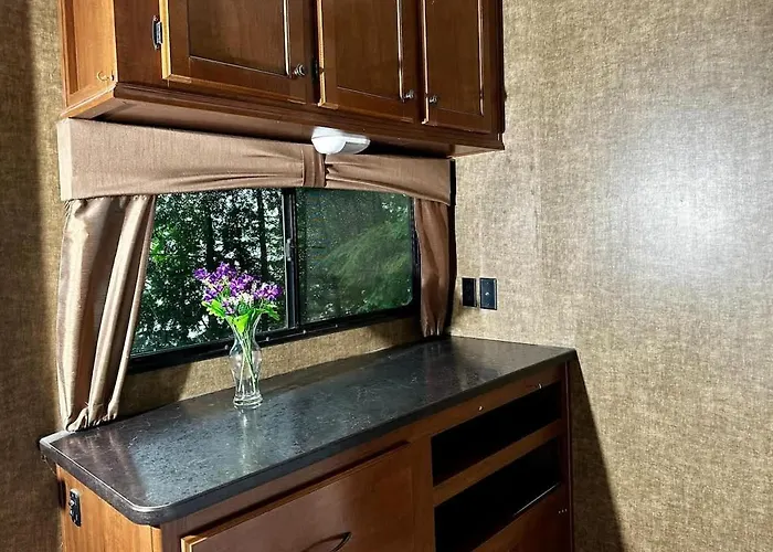 Lakefront Rv Cottage In Parry Sound #18