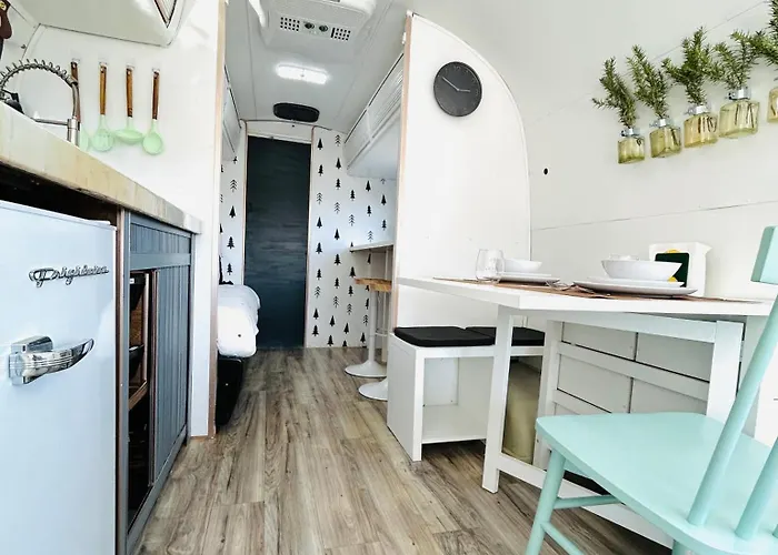 Stay In Style - Airstream & Views