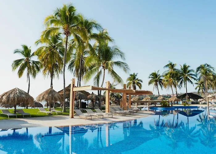 Camino Real Zaashila Huatulco