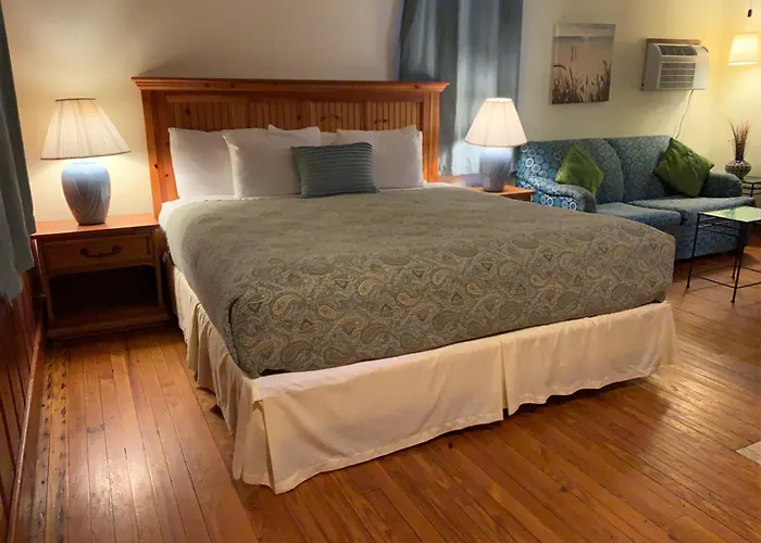 Cape Pines Motel