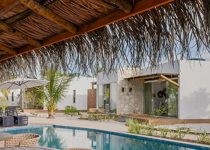 Villa Canoe Hotel