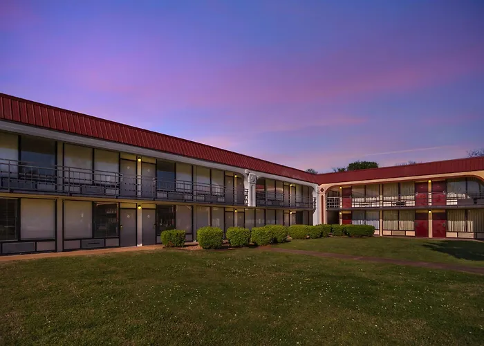 Red Roof Inn Montgomery - Midtown
