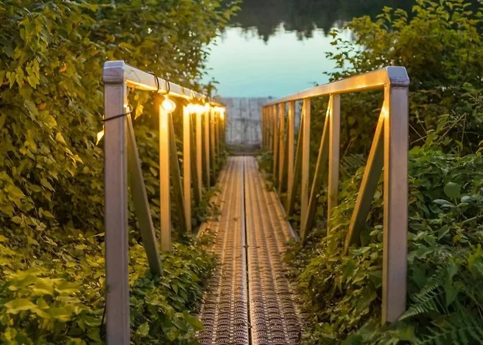 Riverside By Cowichan Lake Cottages