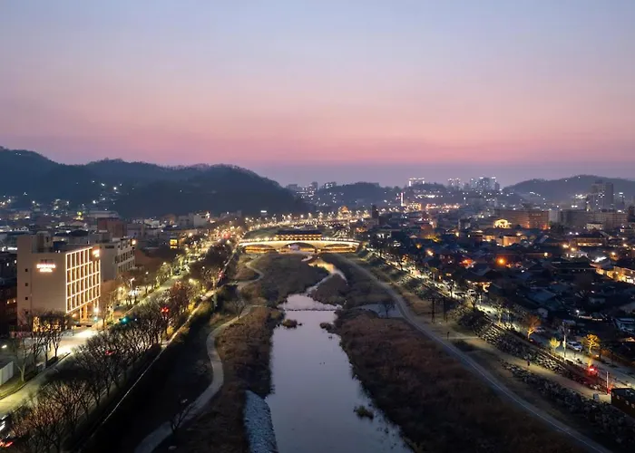 Hotel Jeonju Hanok Village