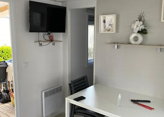 Mobil Home Le Petit Paradis 4-6 Places Camping Les Sables Du Midi
