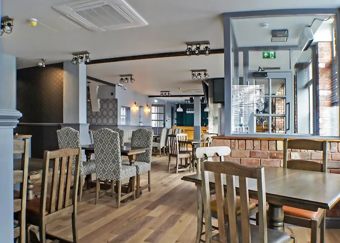 Oyo Tamworth Arms Boutique Pub & Hotel