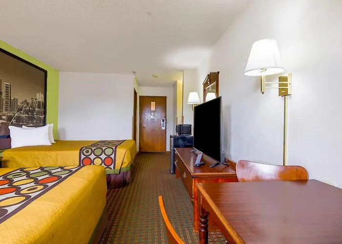 Super Rest Inn