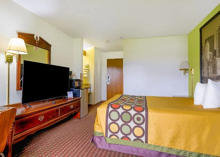 Super Rest Inn