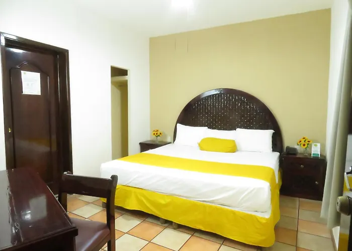 Hotel Los Girasoles