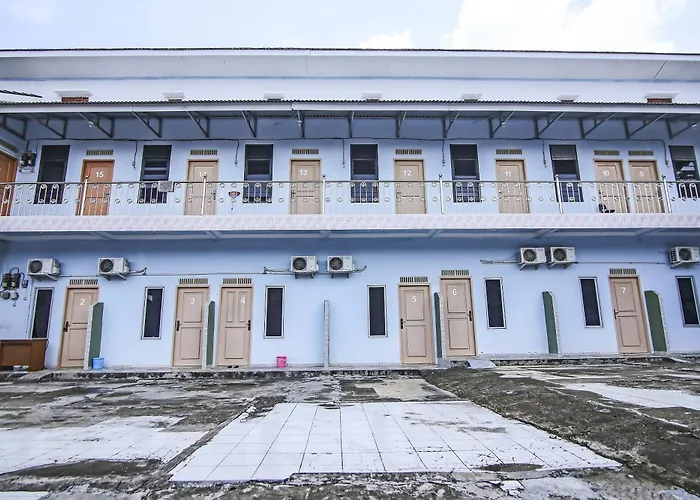 Oyo Life 90433 Serasi Kost
