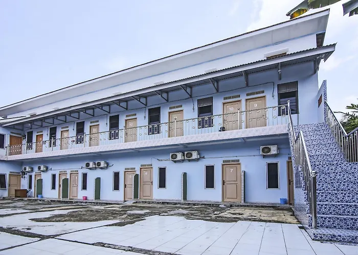 Oyo Life 90433 Serasi Kost