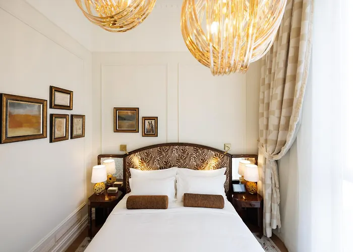 Hotel Fleur De Ville