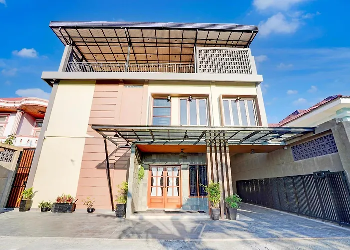 Collection O Padang City Center Near Transmart Padang Formerly De Orchids