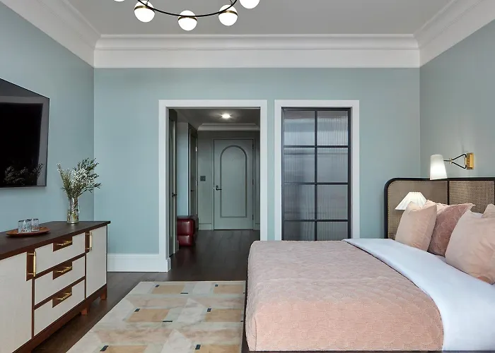 Citizen House Hotel