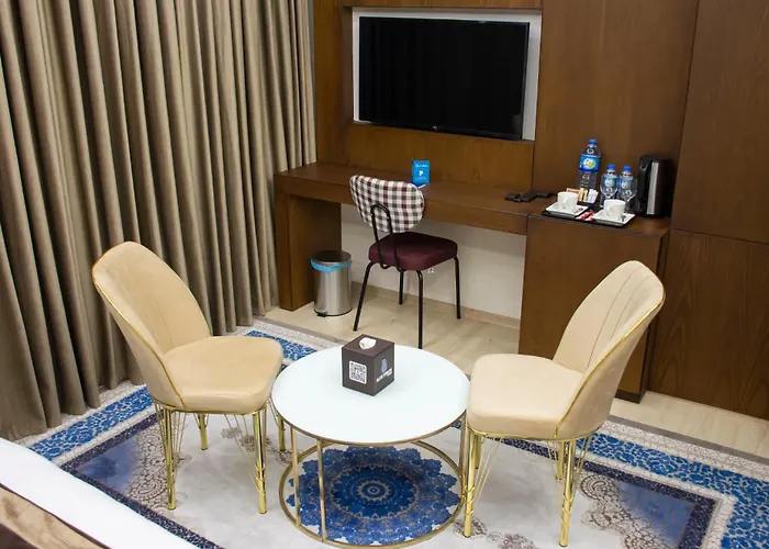 Blue Moon Hotel
