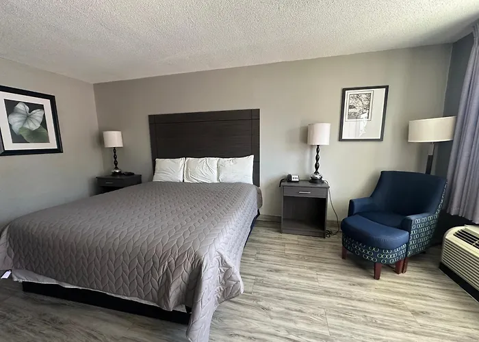 Executive Inn Locust Grove By Capital O