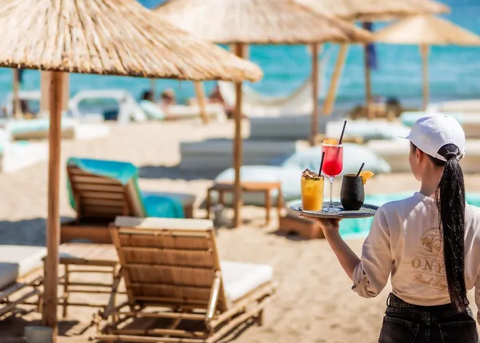 Onyx Beach Residence - Free Beach Access & Parking