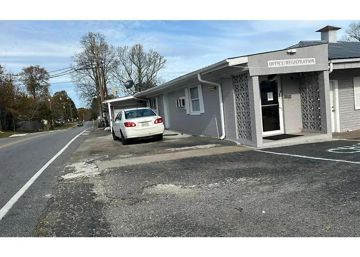 Tri-City Motel By Oyo Forest City Spindale