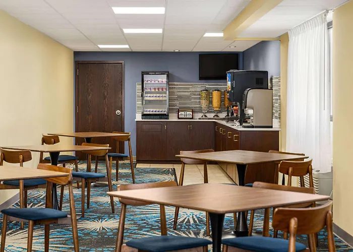 Days Inn By Wyndham Grand Island I-80