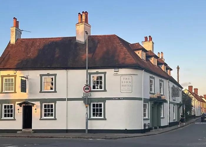 The Lion Hotel - Pub & Restaurant