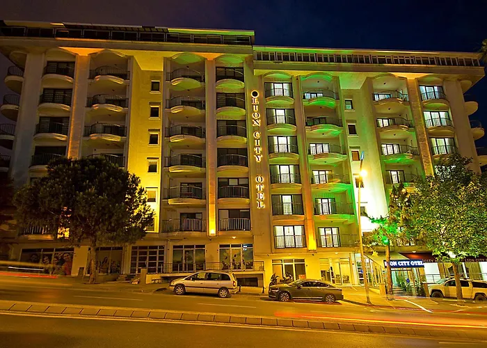 Lion City Hotel