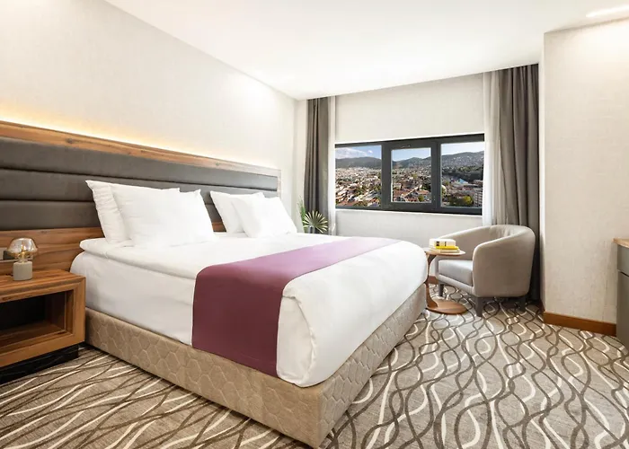 Lilium Hotel & Suites