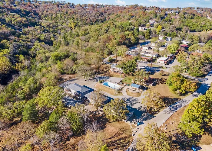 Studio Condo On Table Rock Lake W Access & Views-Free Tickets-