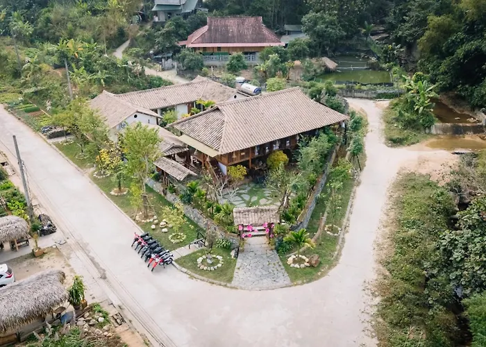 Anans Home Ha Giang - Tours & Motorbike Rental