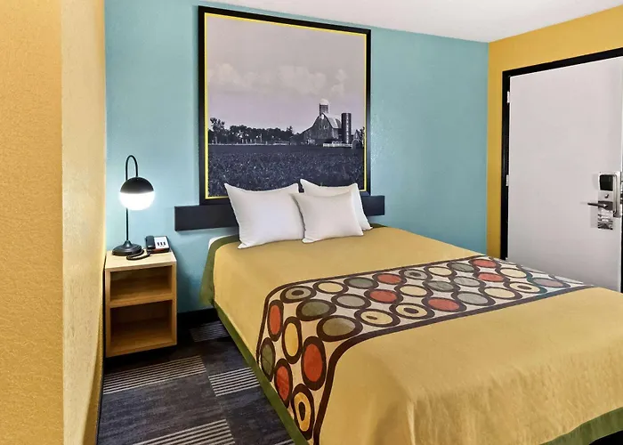 Super 8 By Wyndham Vandalia/Dayton International Airport