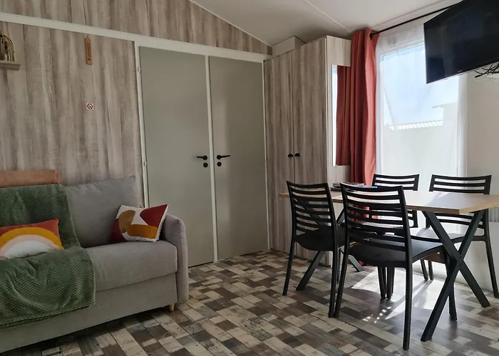 Bungalow Familial A La Mer