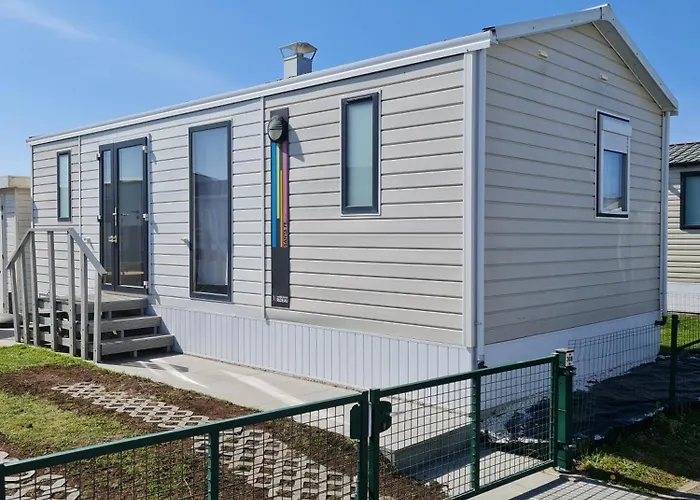 Bungalow Familial A La Mer