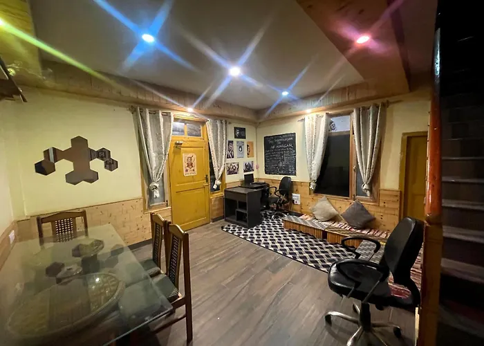 Absoulte Freedom Snowy Water Stream Luxury Cozy Bnb Retreat