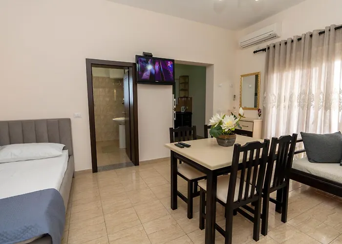 Hotel Albania
