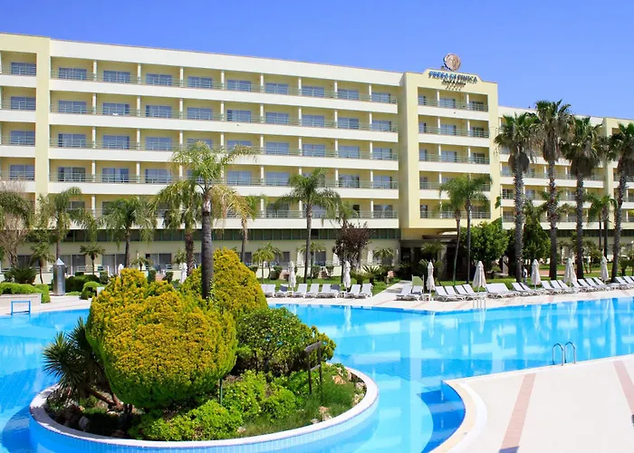 Presa Di Finica Hotel
