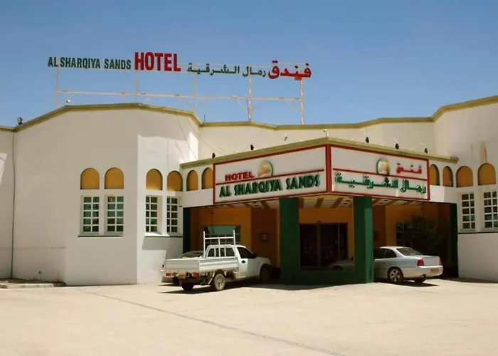 Oyo 142 Al Sharqiya Sands Hotel