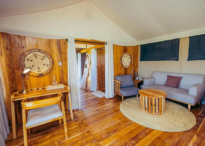 The African Kongoni Serengeti Safari Camp