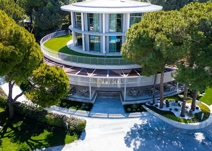 Calista Luxury Resort