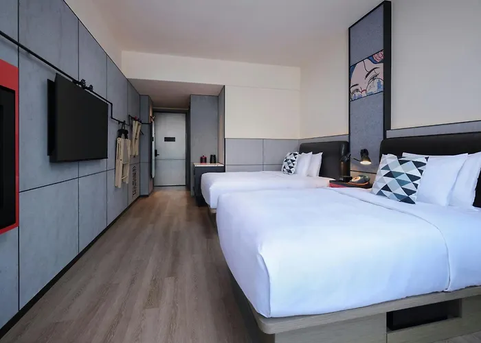 Moxy Ningbo Old Bund