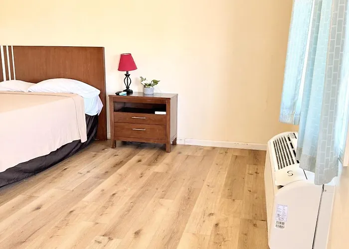 Best Budget Inn