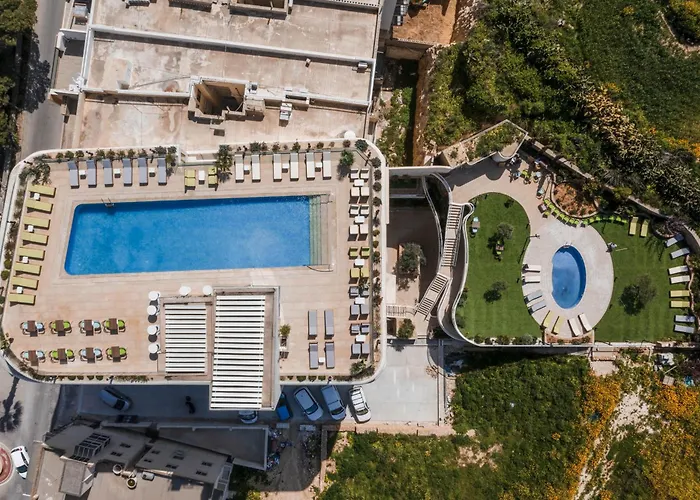 Reef Hotel & Spa