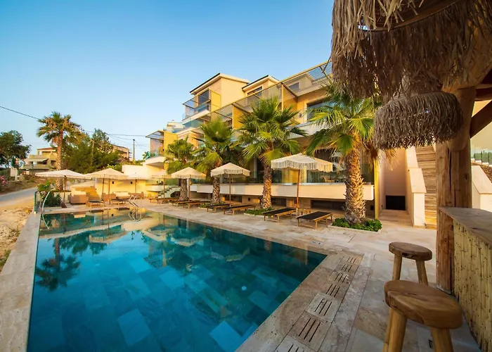 Bella Vista Boutique,Nea Peramos