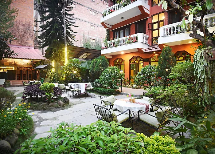 Hotel Nirvana Garden